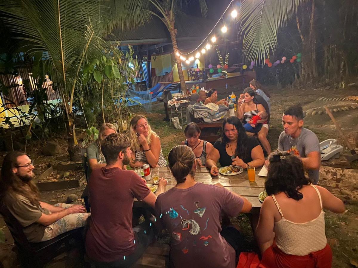 Luminosa Uvita Hostel Kültér fotó