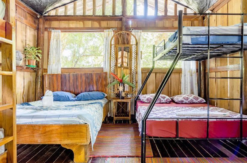 Luminosa Uvita Hostel Kültér fotó