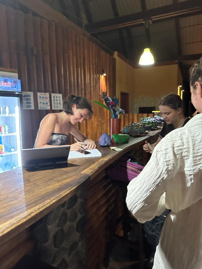 Luminosa Uvita Hostel Kültér fotó
