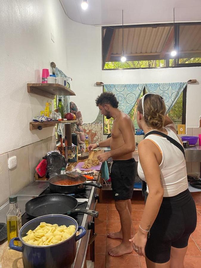 Luminosa Uvita Hostel Kültér fotó