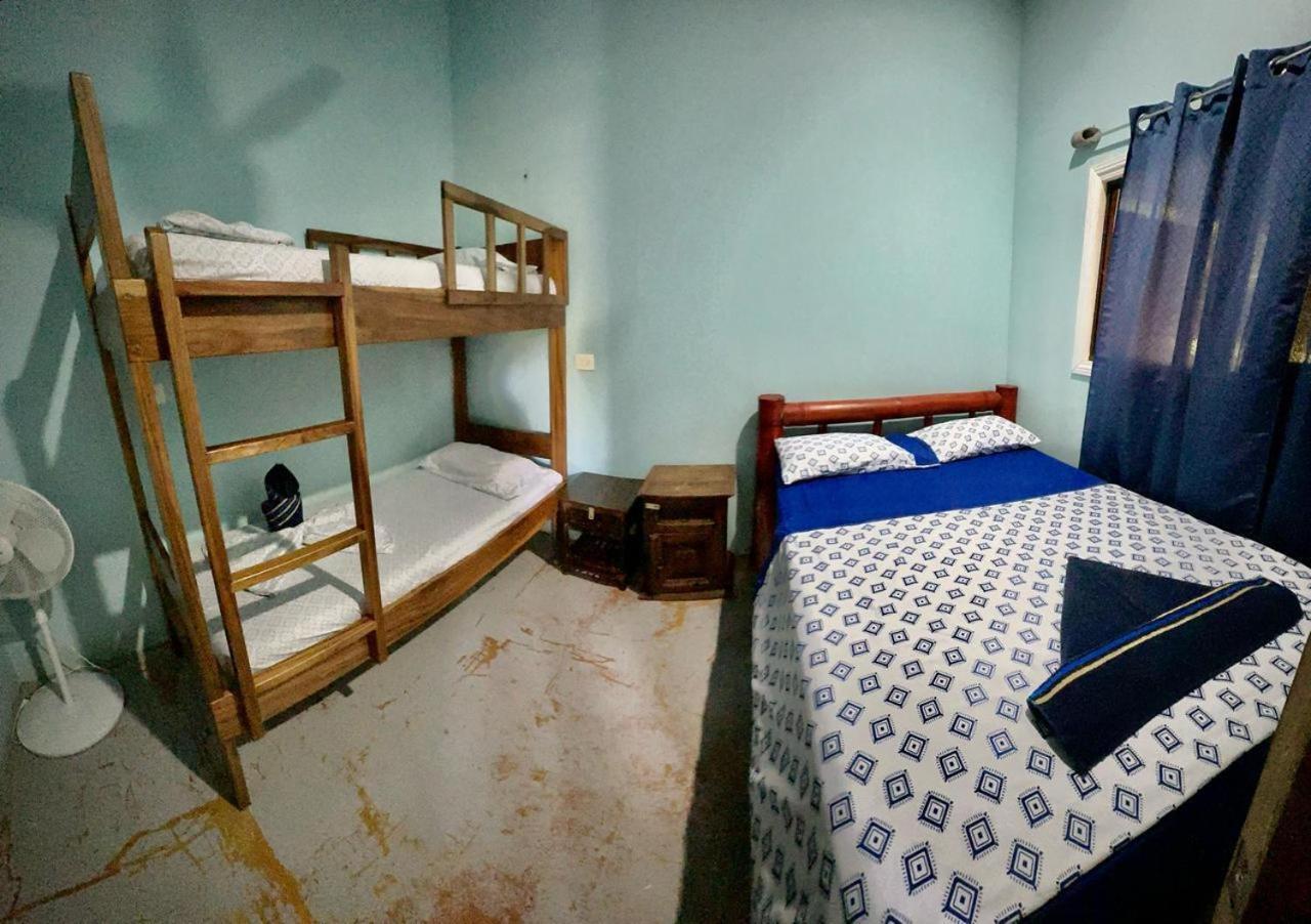 Luminosa Uvita Hostel Kültér fotó